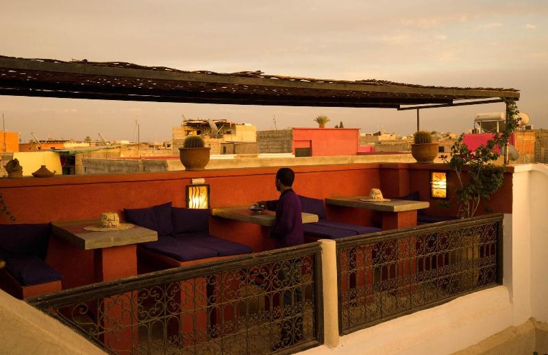 Riad Houdou - Genel