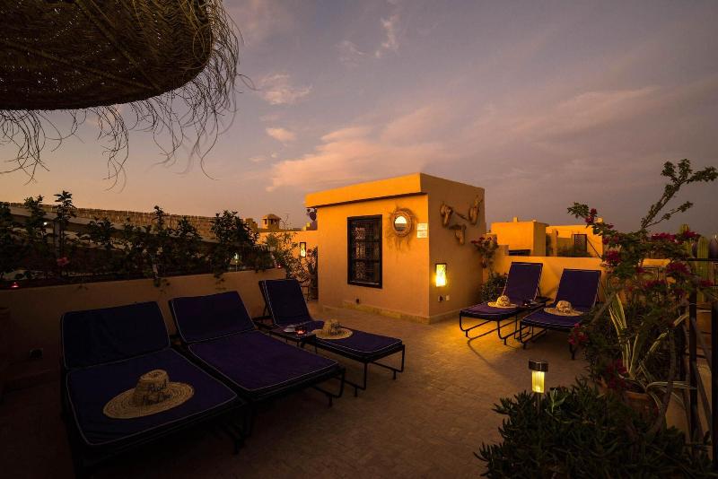 Riad Houdou - Genel