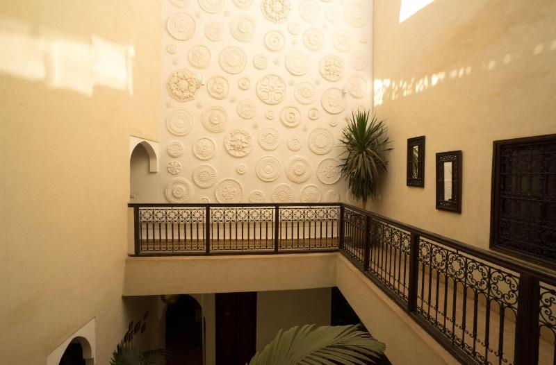 Riad Houdou - Genel
