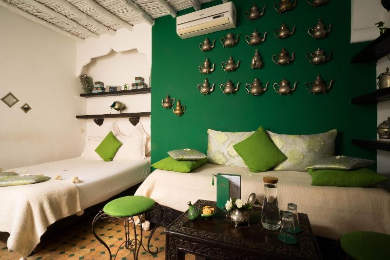 Riad Houdou - Oda