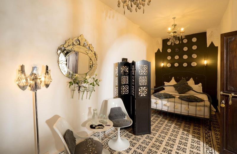 Riad Houdou - Oda