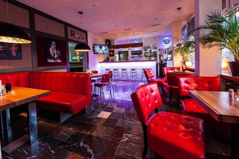 Sky Hotel Merseburg - Bar