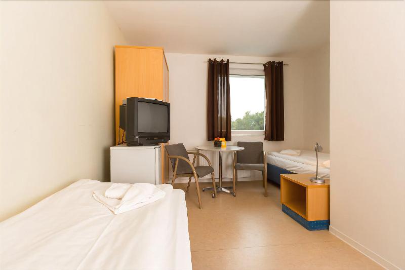 Sky Hotel Merseburg - Oda