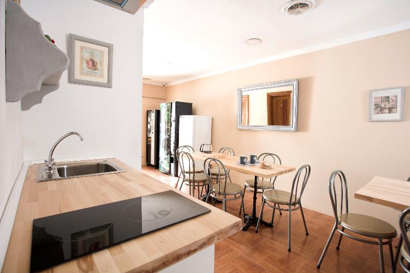 Hostal El Nogal - Genel