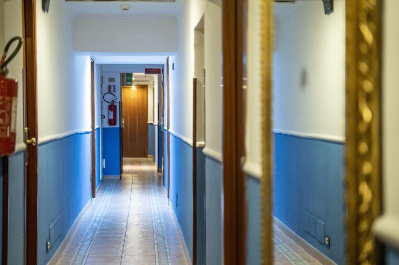 Hotel Ferrarese Roma - Lobi