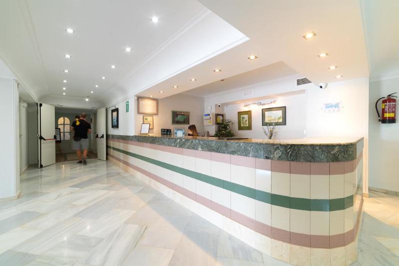 Hotel Pato Rojo - Lobi