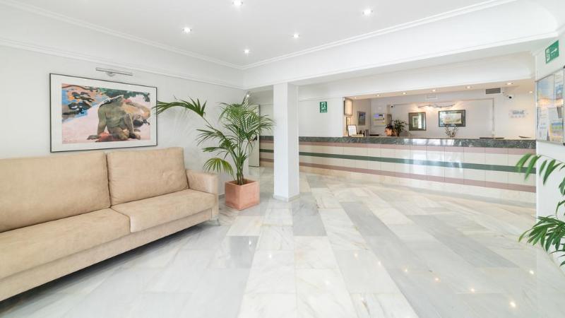 Hotel Pato Rojo - Lobi