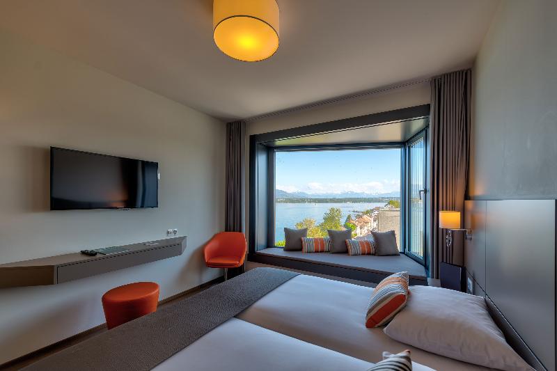 Lake Geneva Hotel - Oda