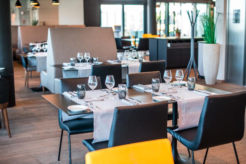 Lake Geneva Hotel - Restoran
