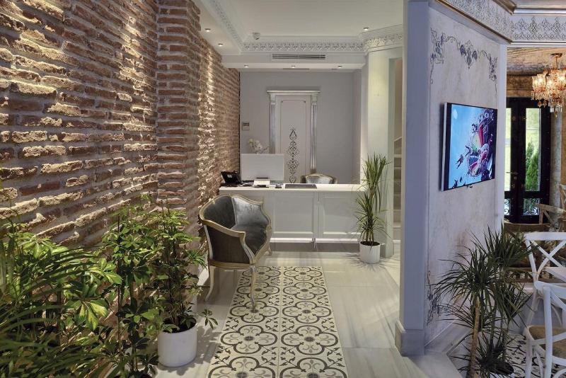 Next House Pera Hotel - Lobi