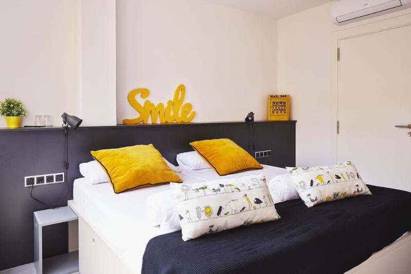 Free Hostels Barcelona - Genel