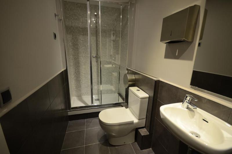 Free Hostels Barcelona - Genel