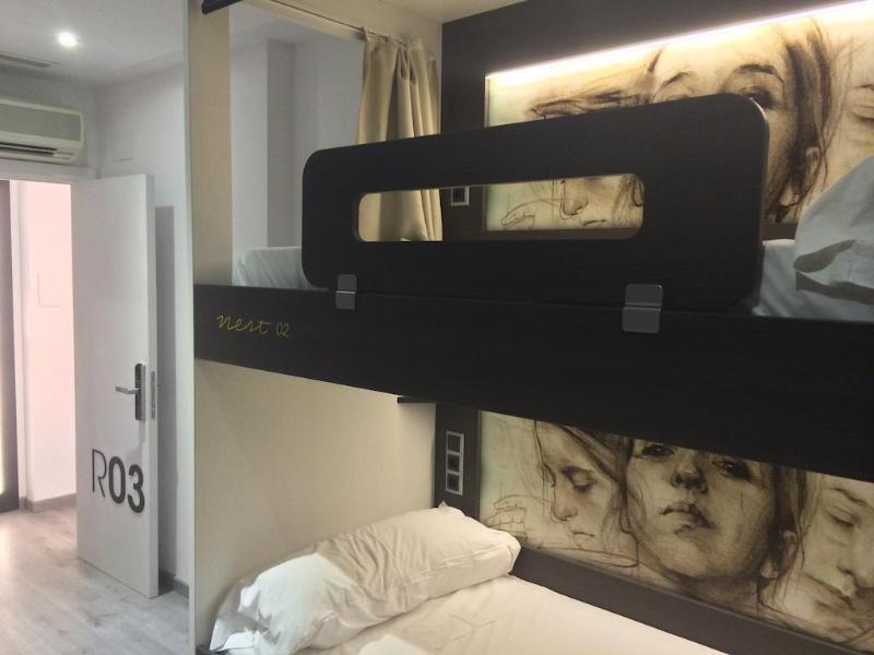 Free Hostels Barcelona - Genel