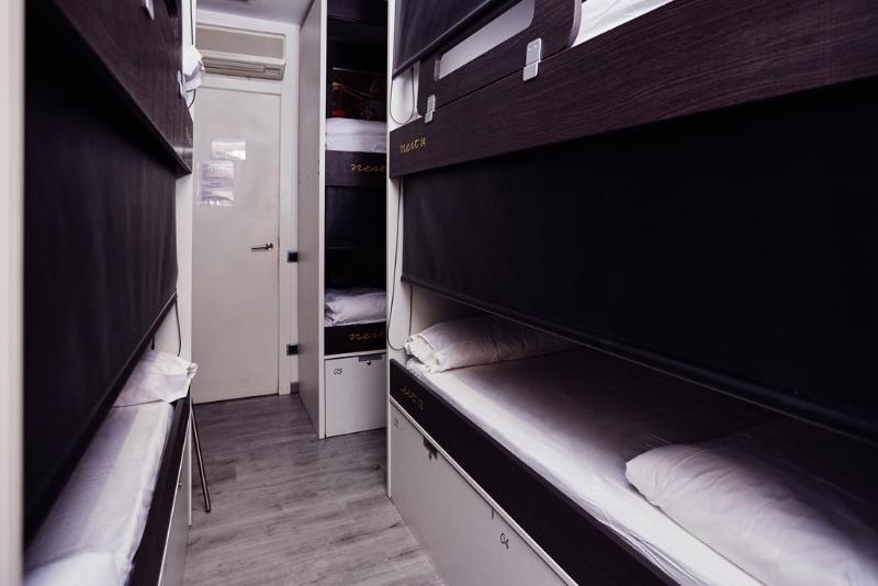 Free Hostels Barcelona - Genel