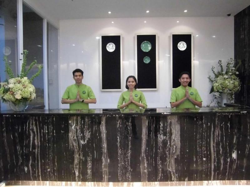 Whiz Hotel Cikini Jakarta - Lobi