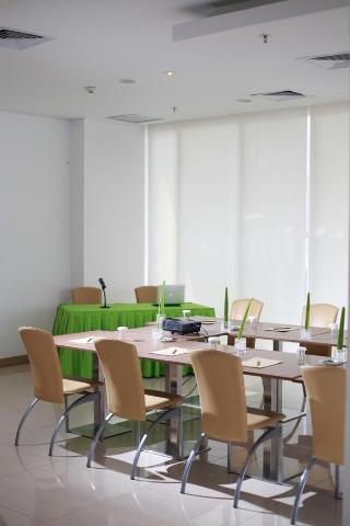 Whiz Hotel Cikini Jakarta fotoÄŸrafÄ±
