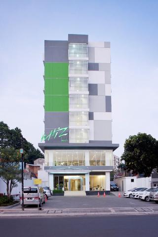 Whiz Hotel Cikini Jakarta otel fotoğrafı