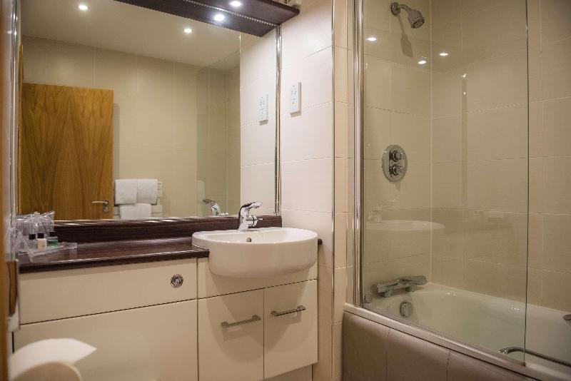 Carlton Hotel - Oda