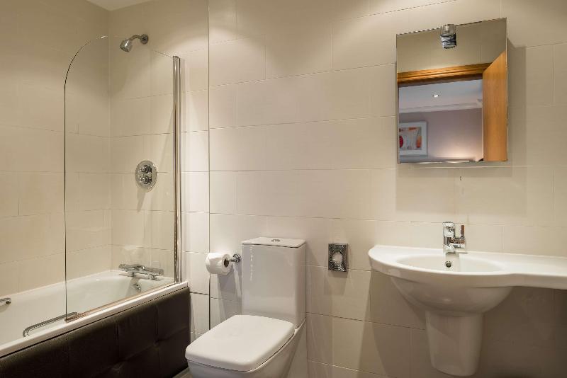 Carlton Hotel - Oda