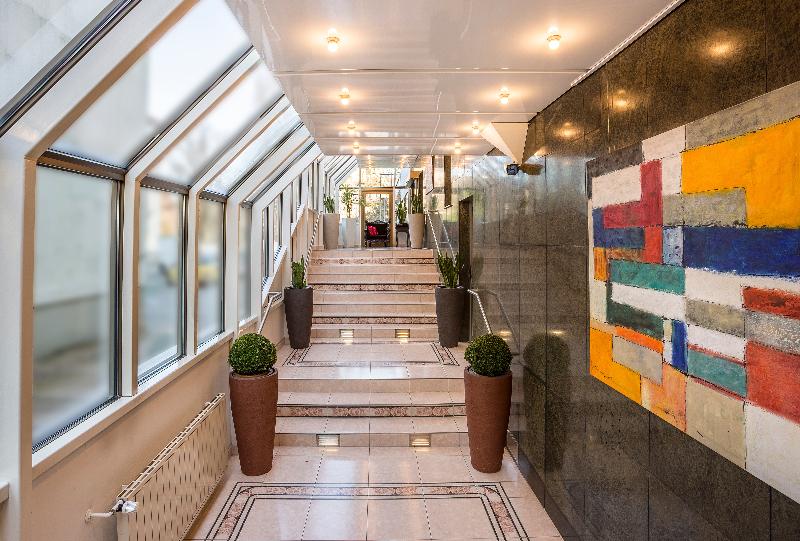 Villa Westend Hotel an der Messe - Genel