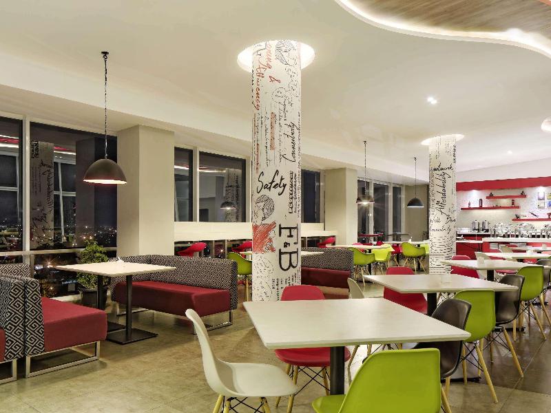Ibis Padang - Restoran