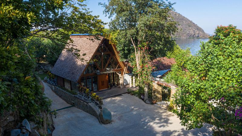 Plataran Komodo Resort & Spa - Lobi