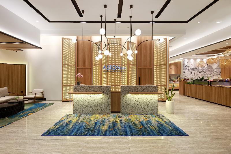 Aston Inn Pantai Losari Makassar - Lobi