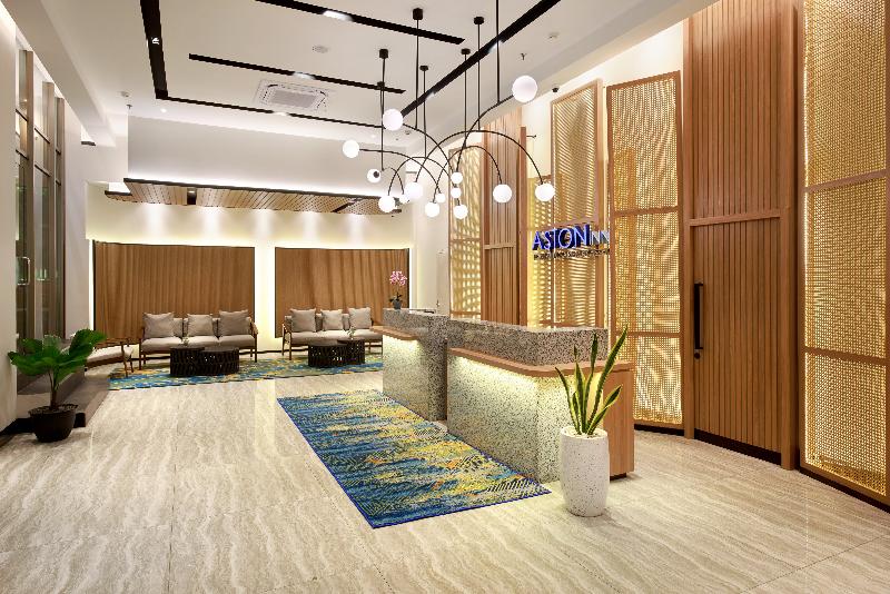 Aston Inn Pantai Losari Makassar - Lobi