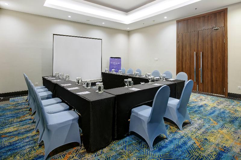 Aston Inn Pantai Losari Makassar - Toplantı