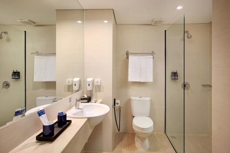 Aston Inn Pantai Losari Makassar - Oda