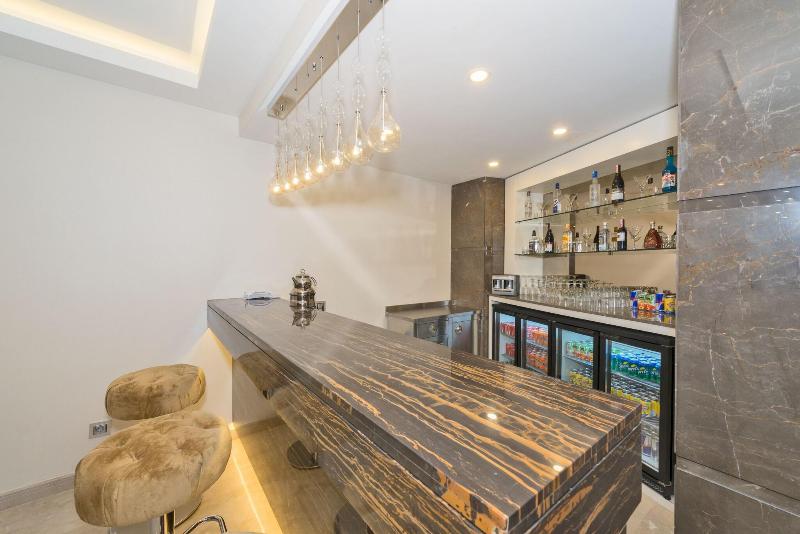 Bisetun Hotel - Bar
