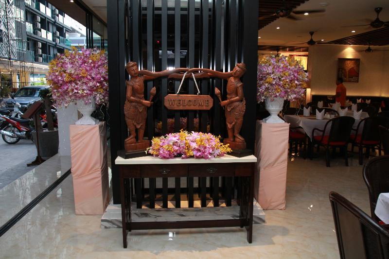 Hemingway's Silk Hotel - Lobi