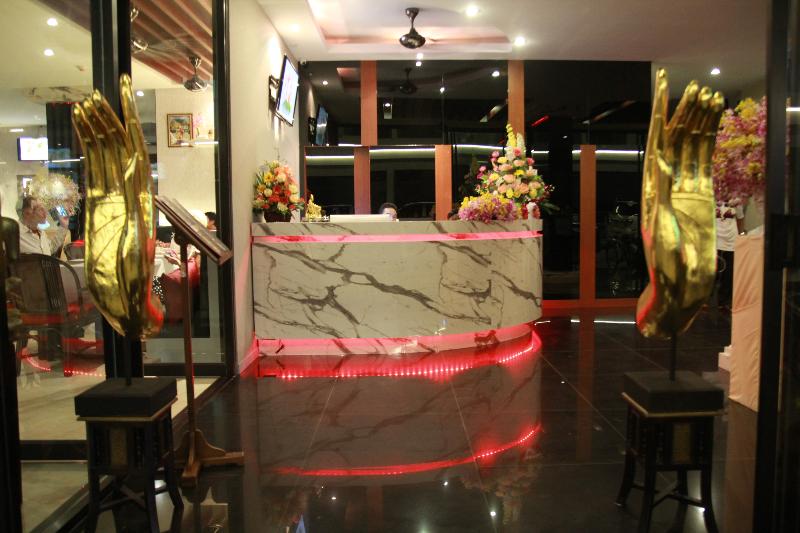Hemingway's Silk Hotel - Lobi