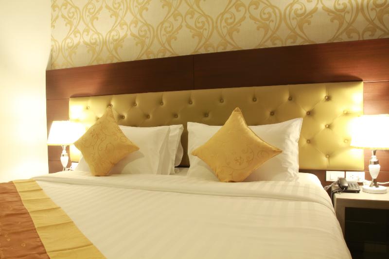 Hemingway's Silk Hotel - Oda