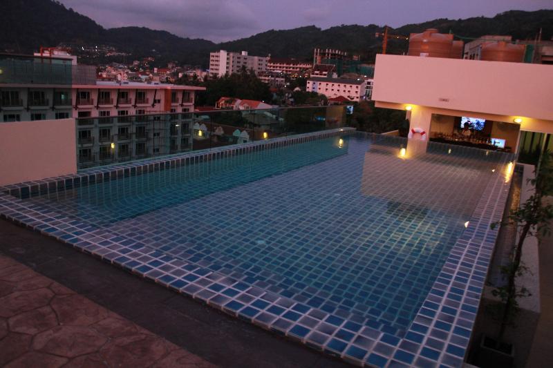 Hemingway's Silk Hotel - Havuz