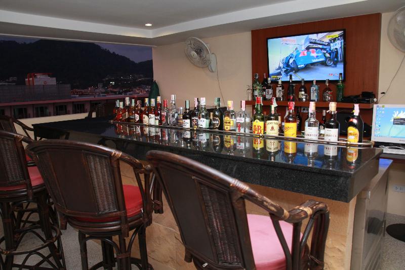 Hemingway's Silk Hotel - Havuz