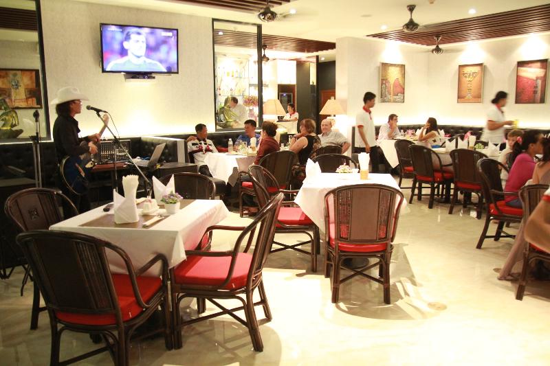 Hemingway's Silk Hotel - Restoran