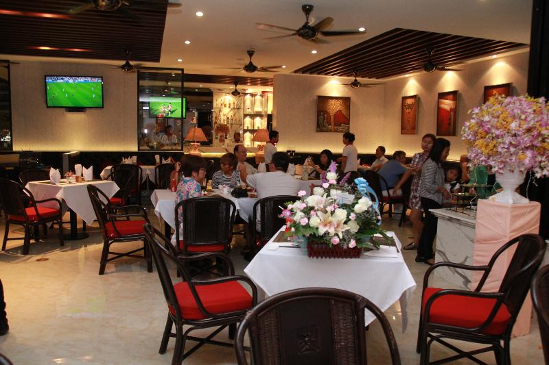 Hemingway's Silk Hotel - Restoran