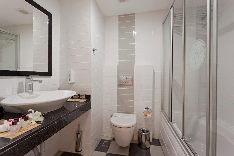 Arabella World Hotel - Oda