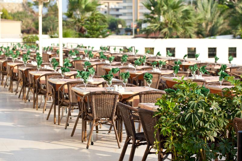 Arabella World Hotel - Teras