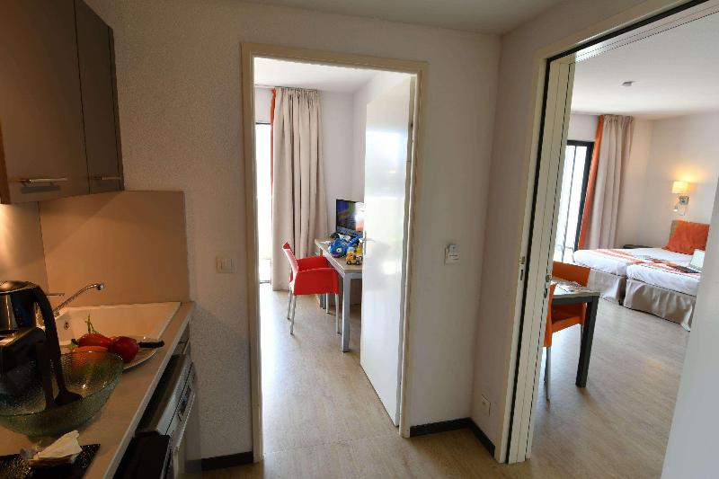 Appart-Hotel Mer & Golf City Bordeaux Bruges - Oda