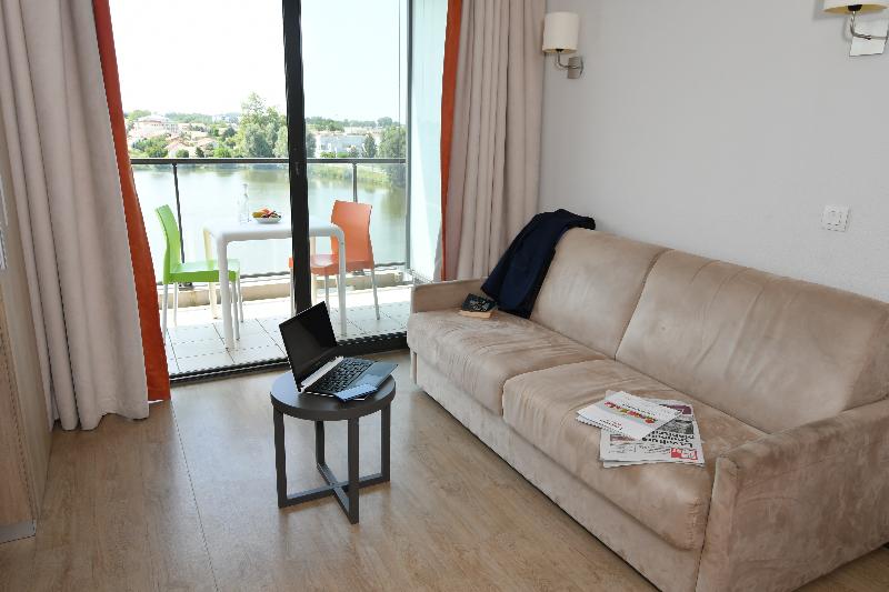 Appart-Hotel Mer & Golf City Bordeaux Bruges - Oda