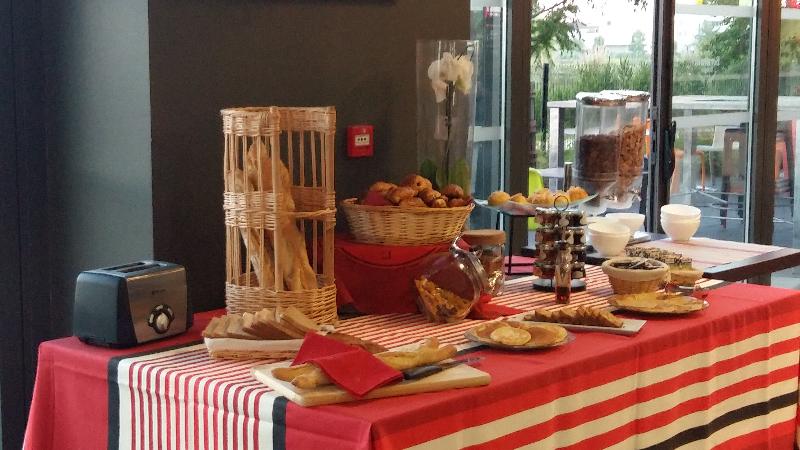Appart-Hotel Mer & Golf City Bordeaux Bruges - Restoran