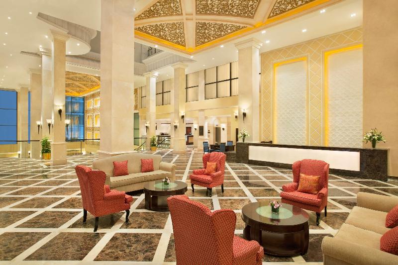 DoubleTree by Hilton Dhahran - Lobi
