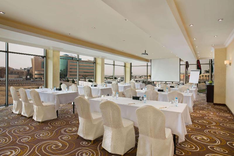DoubleTree by Hilton Dhahran - Toplantı