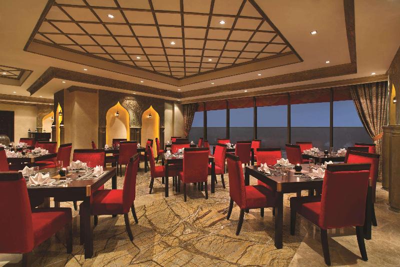 DoubleTree by Hilton Dhahran - Restoran