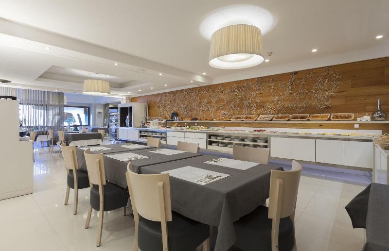 Canyelles Marina 3000 - Bar