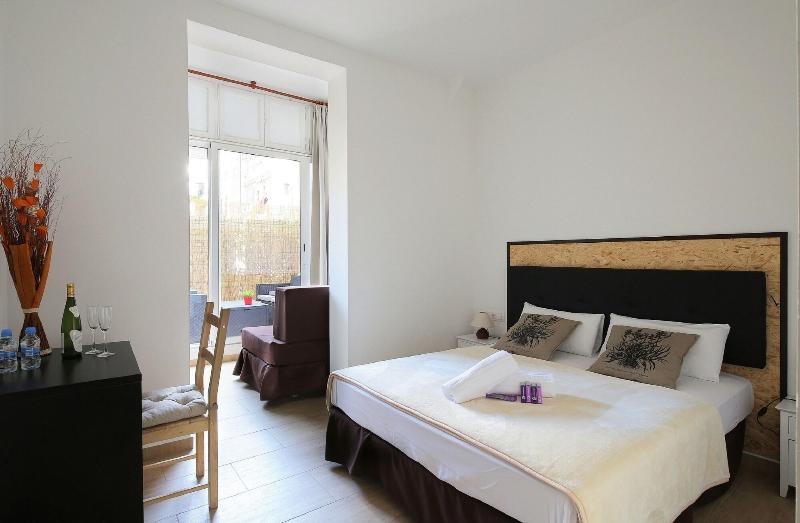Hostal Balkonia - Genel