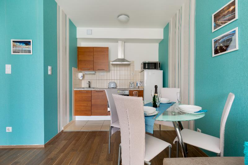 Sun Resort Apartments - Oda
