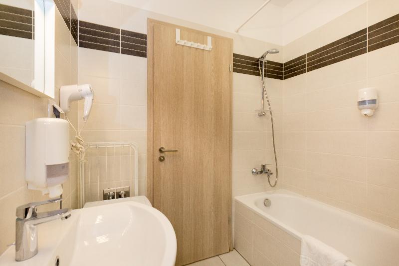 Sun Resort Apartments - Oda